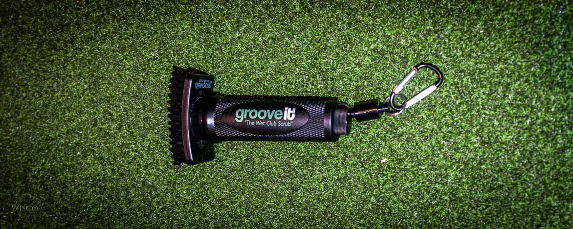 BTB GrooveIT Golf Club Cleaning Brush